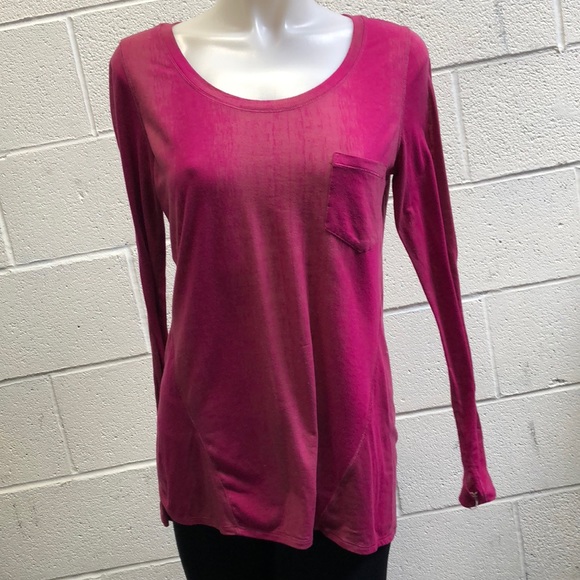 lululemon athletica Tops - Lululemon pink LS top, sz 8, 61152 lululemon athletica Tops - Lululemon pink LS top, sz 8, 61152